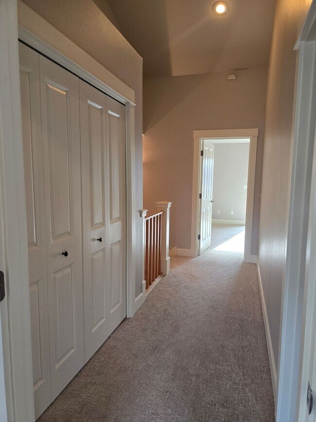 Building Photo - Live In Pine Meadow village