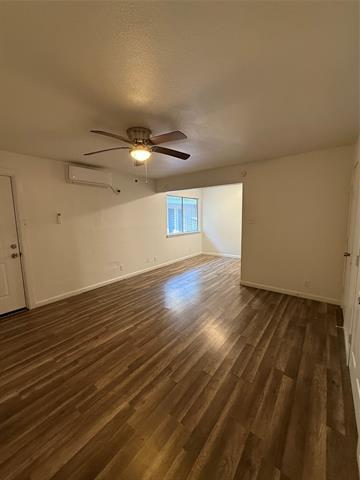 Building Photo - 2701 Hemphill St