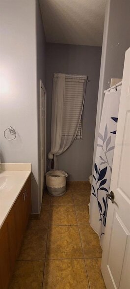 Building Photo - 2847 Majestic Isle Dr