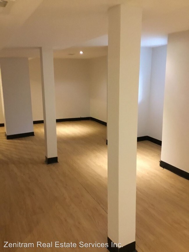 Building Photo - 4623 S Evans Ave