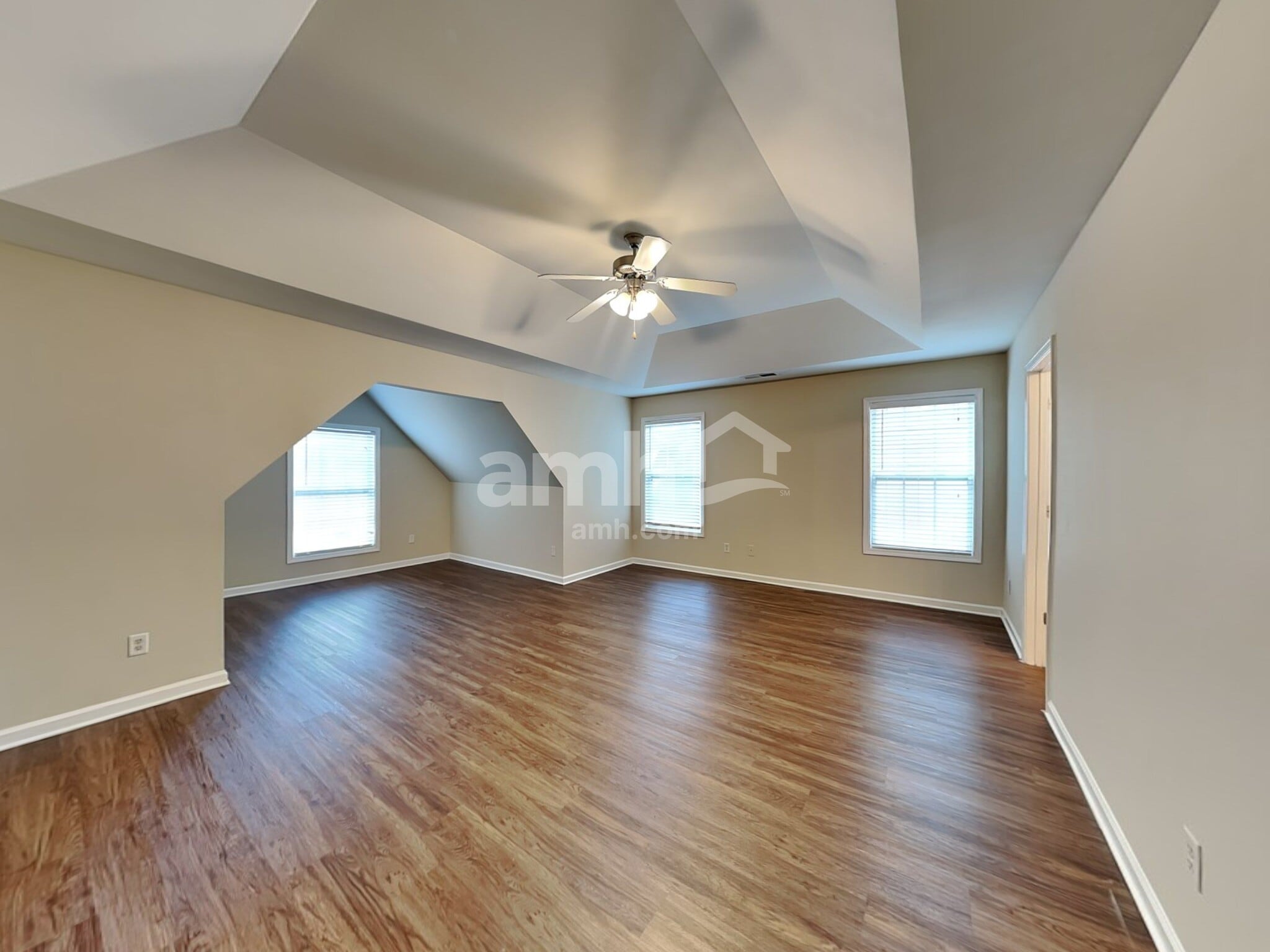 Building Photo - 17 Brookvalley Ct W