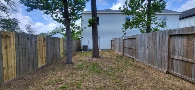 Building Photo - 8308 Prairie View Dr