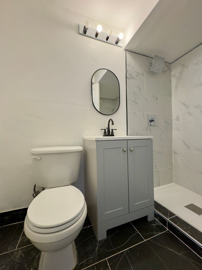 Building Photo - Charming 4 Bedroom/3 Bathroom Home with 2-Car Garage and Large Backyard in Middle River, MD!