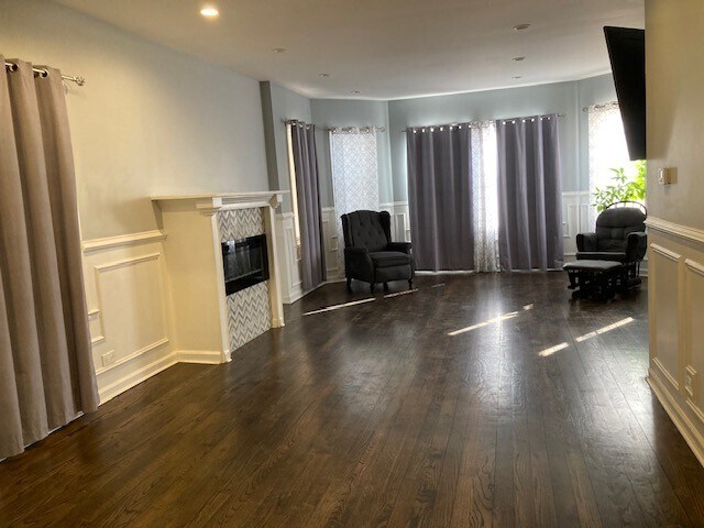 Building Photo - 4708 W 20th St