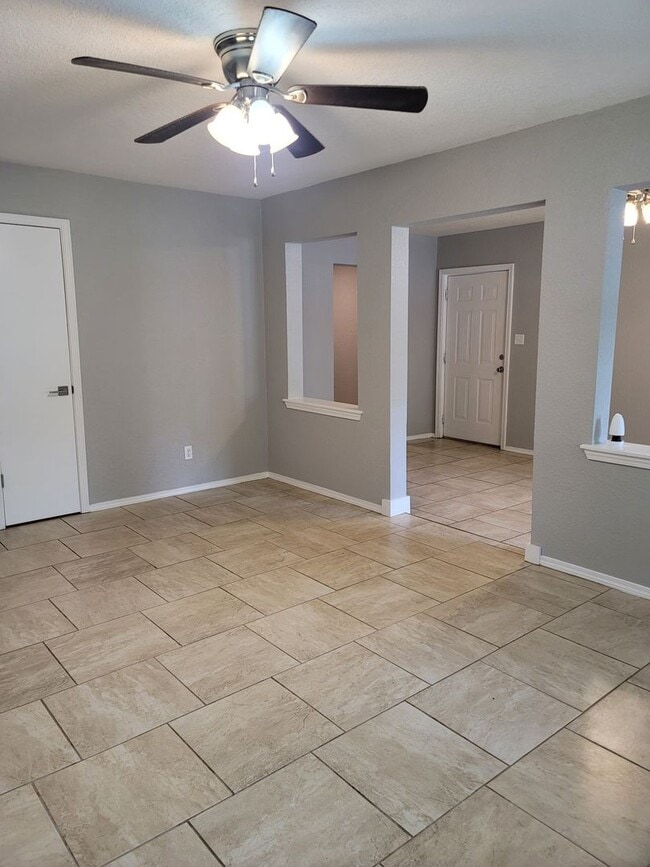 Building Photo - 1028 Chitwood St