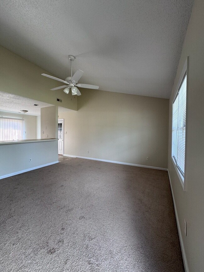 Building Photo - 202 Dayrell Dr