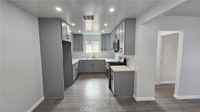Building Photo - 16245 Londelius St
