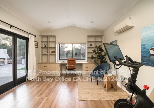 Building Photo - 202 Petersen Ln