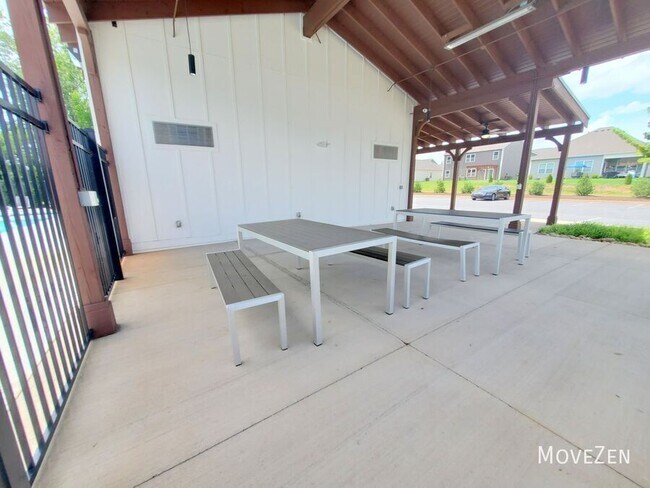 Building Photo - 349 Silicon Dr