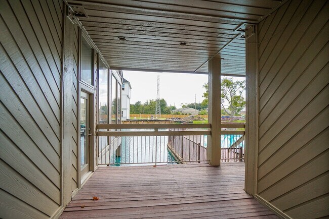 Building Photo - 2023 Gentryside Dr