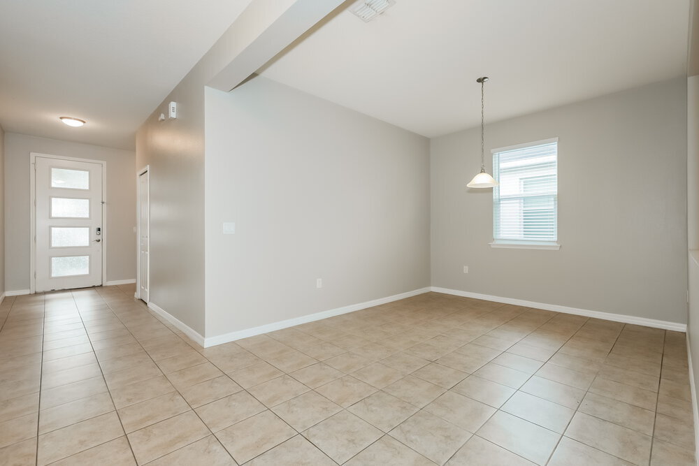 Building Photo - 1309 Canyon Oaks Dr