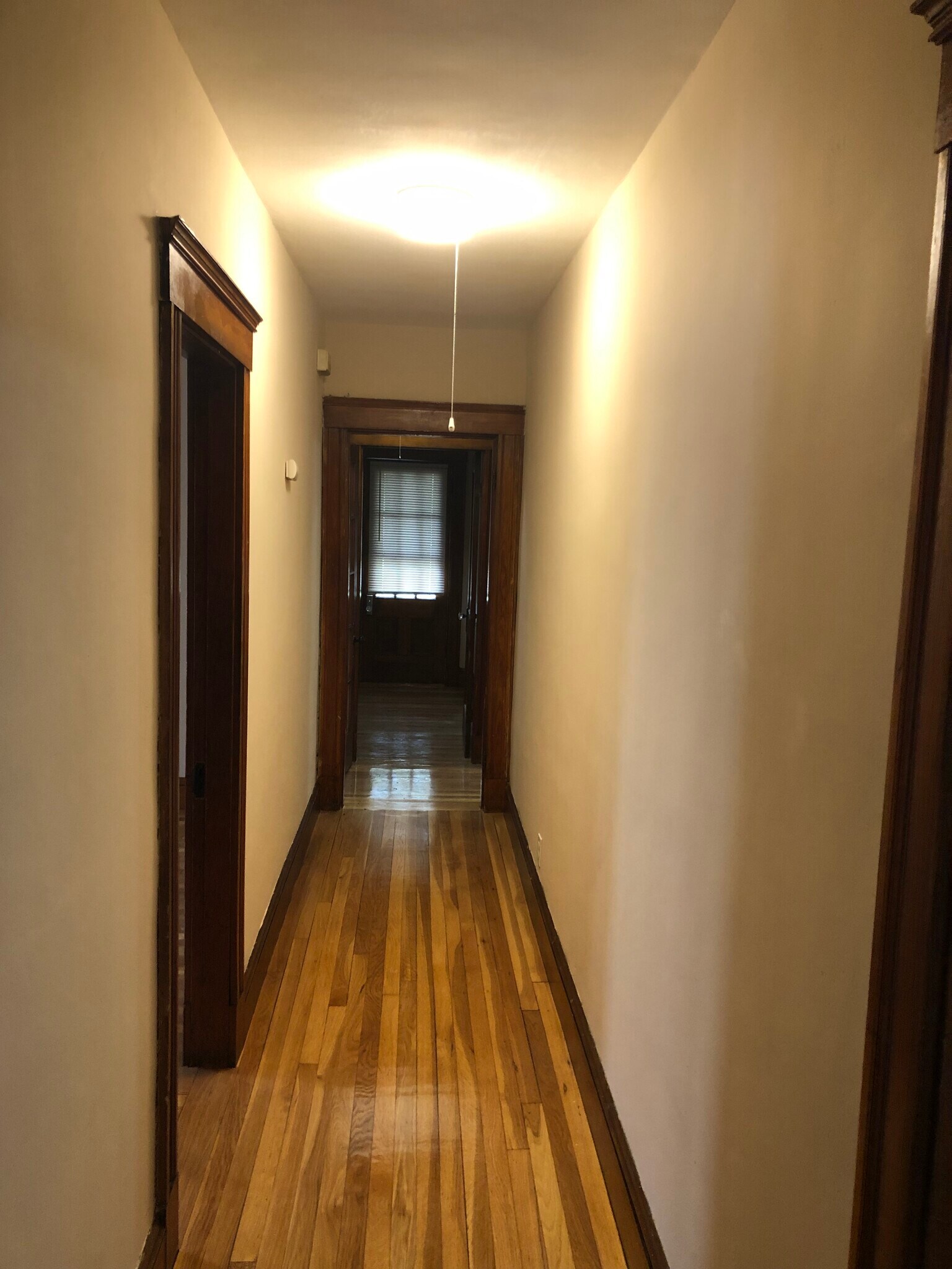 Hallway - 142 Glendale St