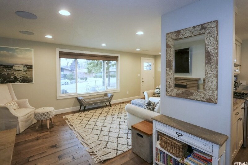 Building Photo - 3005 S Jonetta Dr