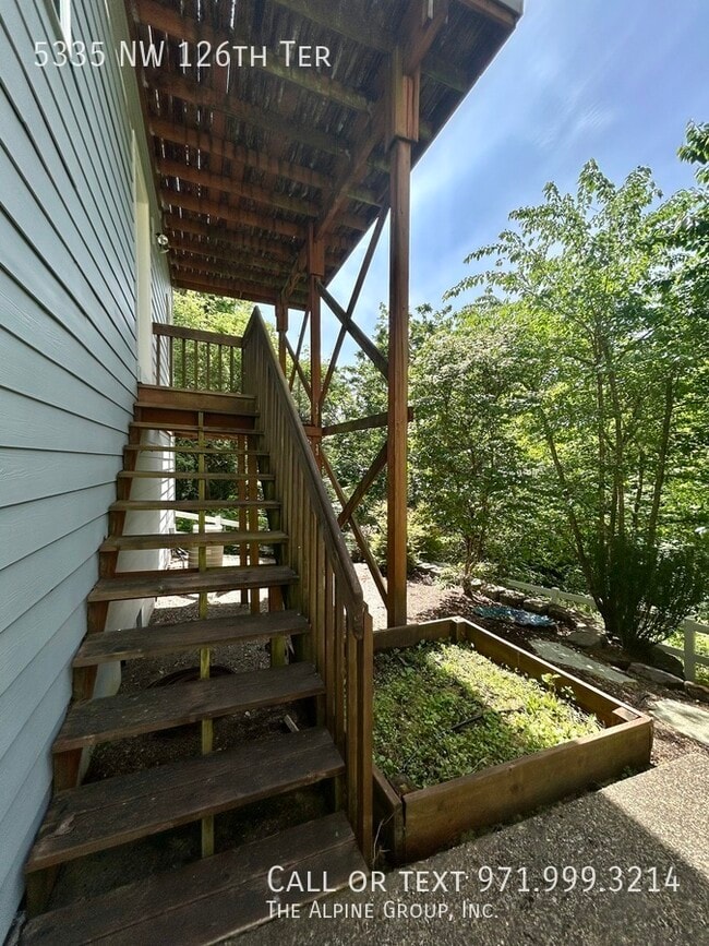 Building Photo - 5335 NW 126th Terrace