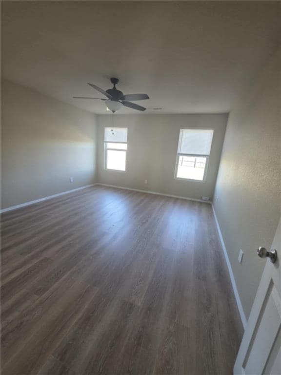 Building Photo - 856 NW Evans Cir