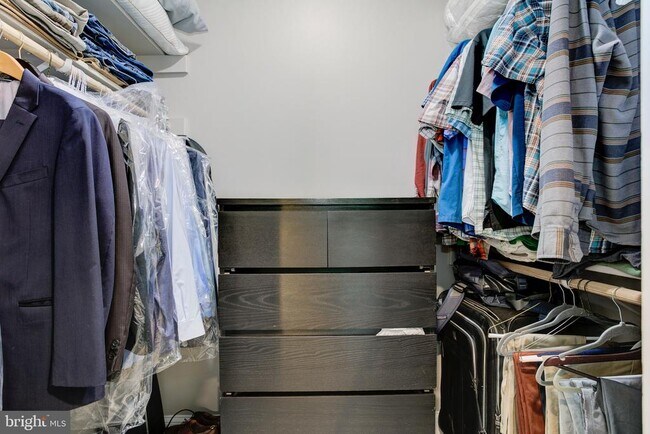 Building Photo - 273 S Pickett St