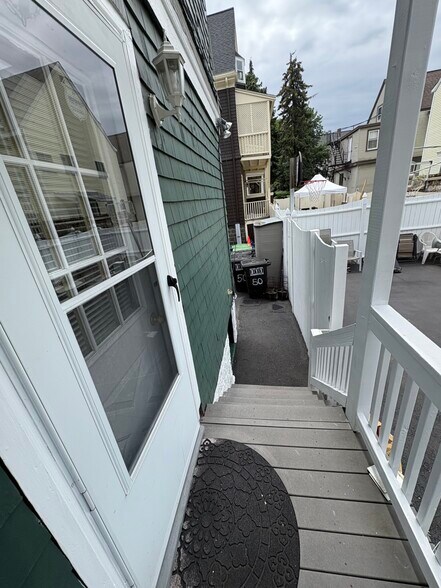 Building Photo - 50 Bromfield Rd