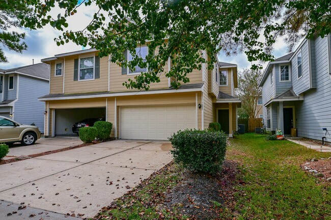 Building Photo - 16827 Bellmoor Ln
