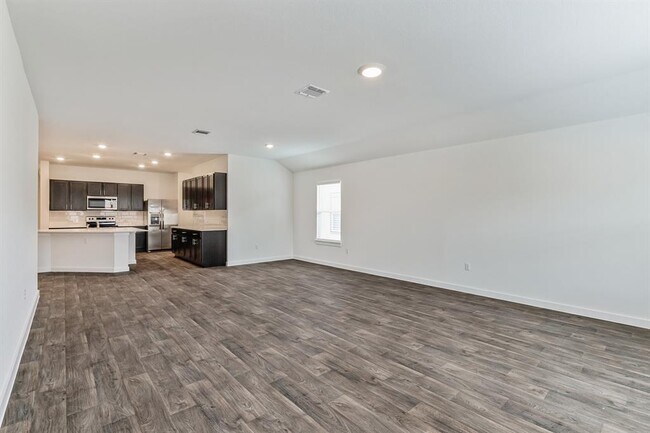 Building Photo - 309 Pedernales Ln