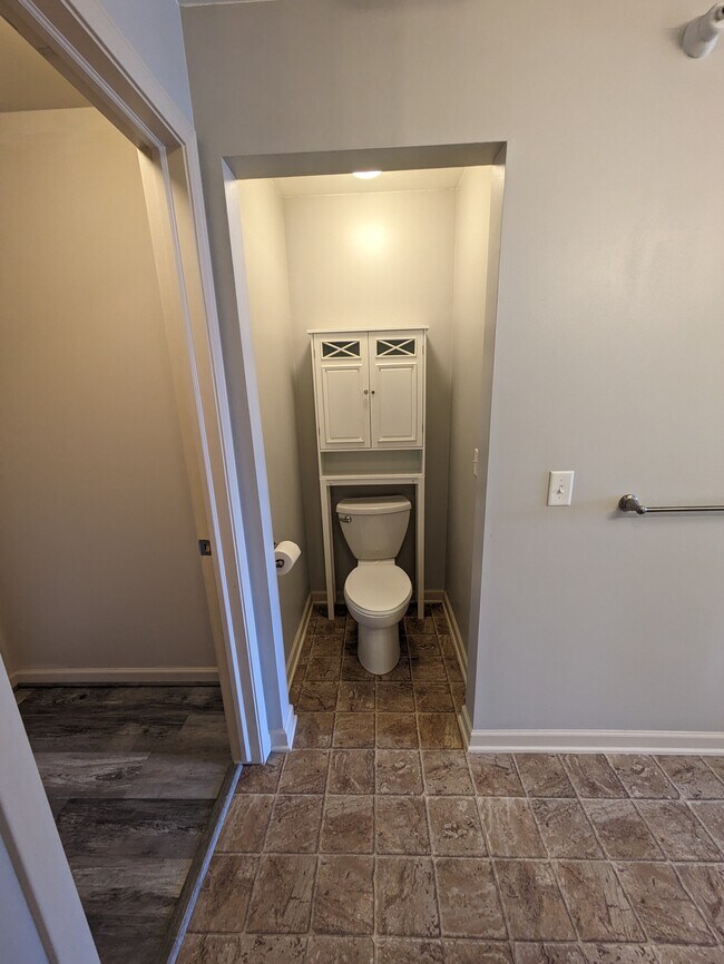 Building Photo - 3300 Hilton Rd