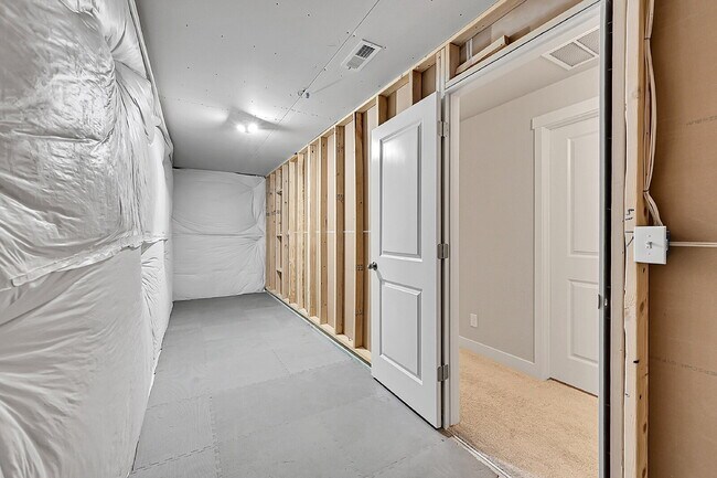Building Photo - $2,895 - 4 Bed, 3 Bath Home in Colorado Sp...