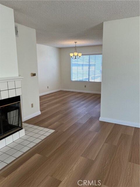 Building Photo - 2800 Plaza del Amo