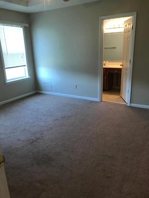 Building Photo - 4274 Hampton Dr