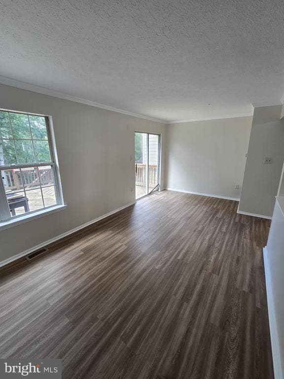 Building Photo - 6328 S Lake Ct