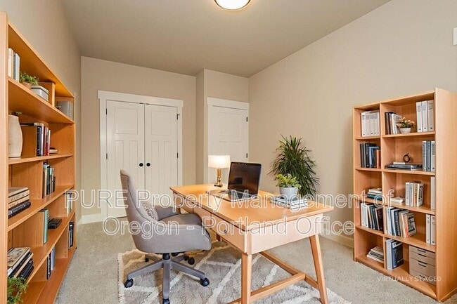 Building Photo - 2659 NE Justus Ave