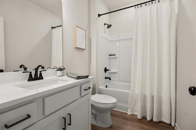 Building Photo - 299 Summit Dr W