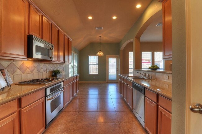 Building Photo - 19918 Hardsville Dr