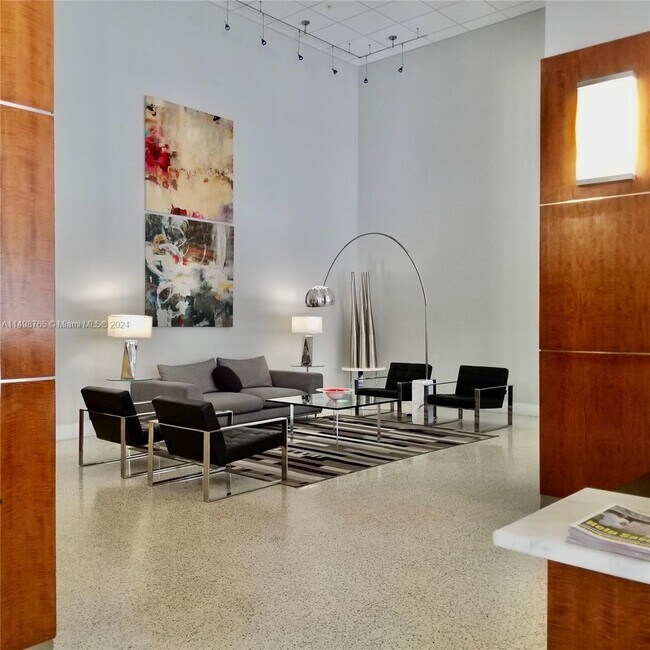 Building Photo - 3000 S Ocean Dr