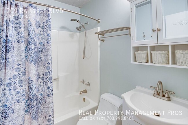 Building Photo - 209 Raintree Blvd