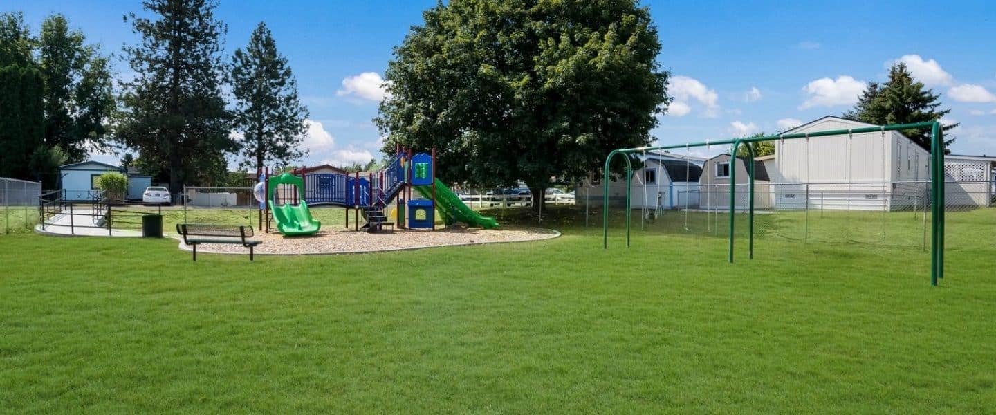 Building Photo - 2099 W Plymouth Cir