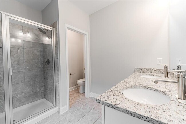 Building Photo - 3634 Via Nuova Ln