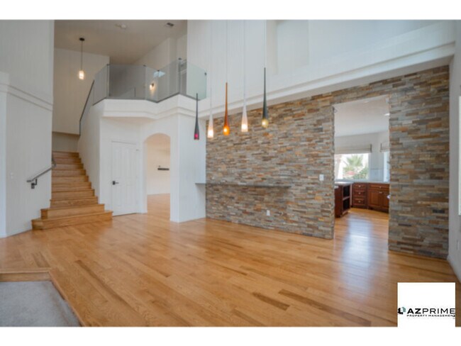Building Photo - Discover your Dream Oasis in this 4/3 Phoe...
