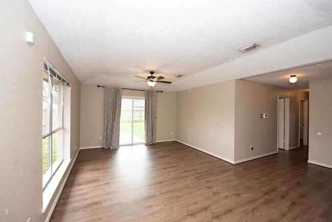 Building Photo - 2513 Harpers Ferry Crossing
