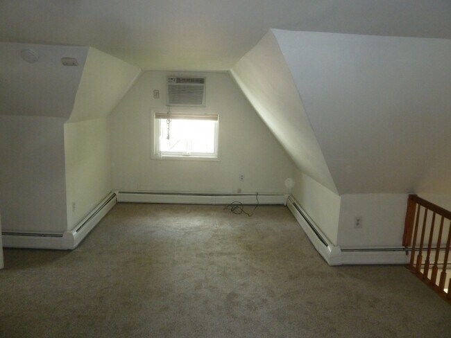 Building Photo - 28 East