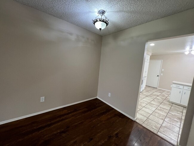 Building Photo - Wonderful Coronado Floorplan with 2 Car Garage