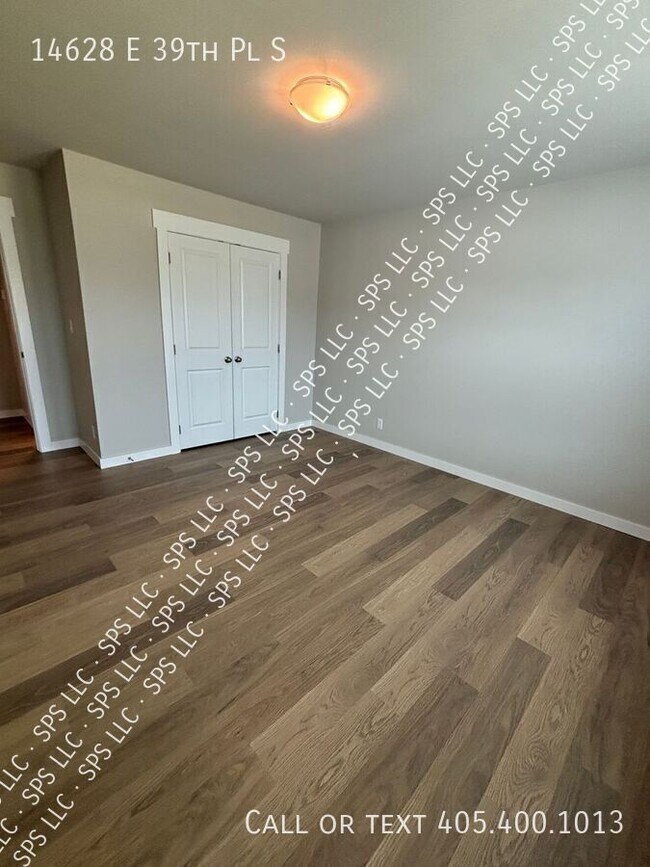 Building Photo - 14628 E 39th Pl S