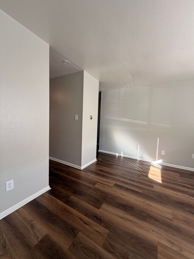 Building Photo - Cozy 2-Bedroom Home in a Peaceful Colorado Springs Neighborhood - ASK ABOUT OUR FLEXIBLE LEASE OP...