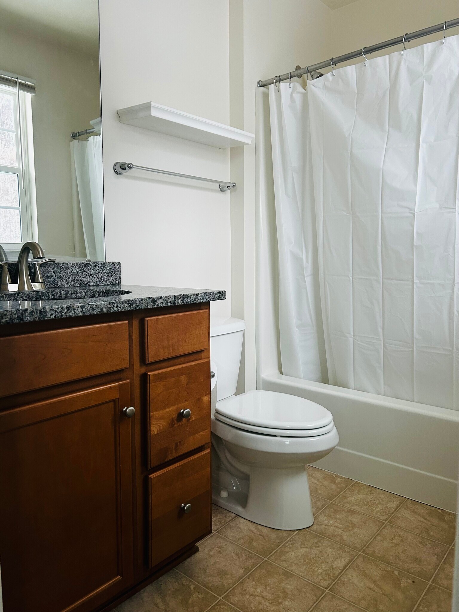 master bath - 240 Broadstone Dr