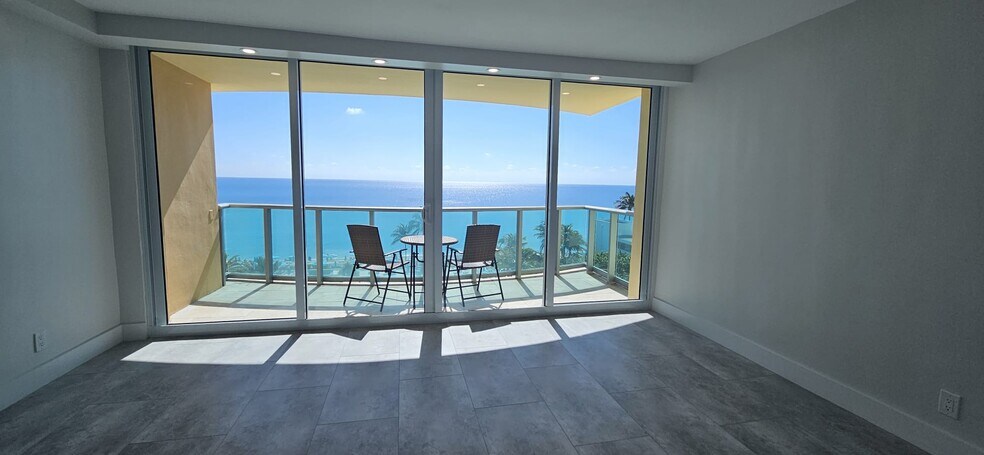 Building Photo - 2501 S Ocean Dr