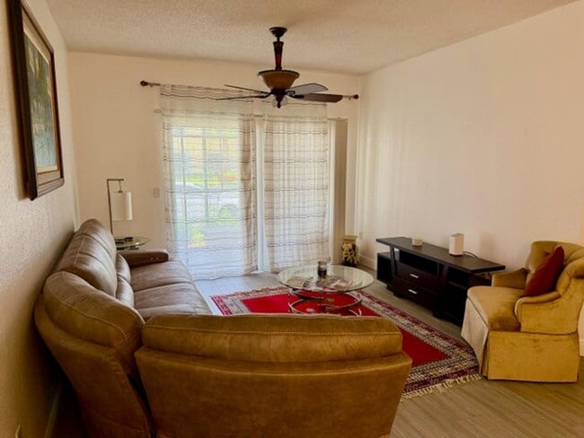 Building Photo - 3018 Alcazar Pl