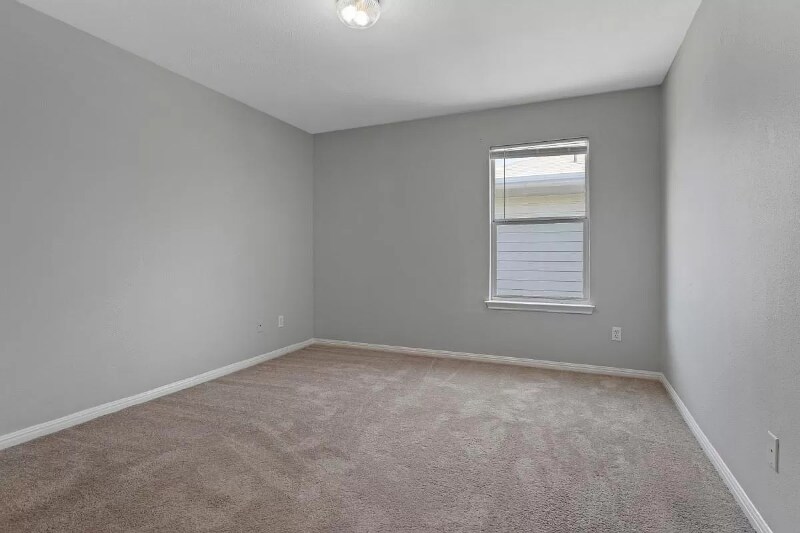 Building Photo - 5720 Wharton Dr
