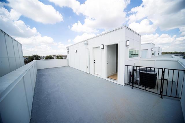 Building Photo - 236 Urbane Crst Dr