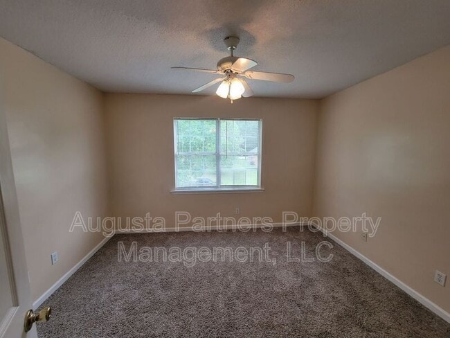 Building Photo - 1063 Waltons Pass
