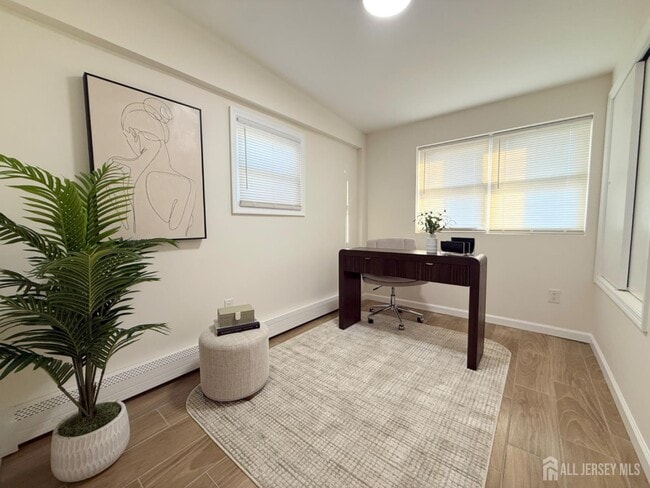 Building Photo - 6 Fitch St