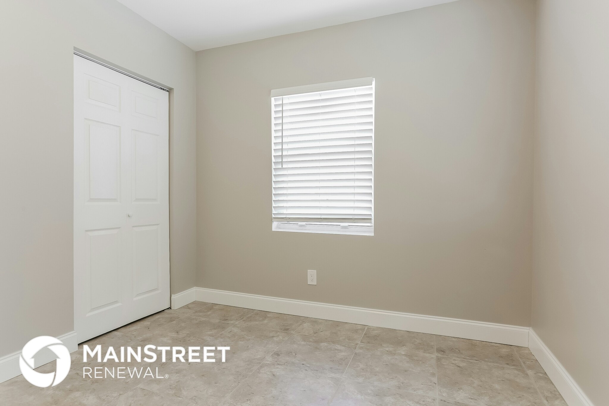 Building Photo - 402 S 12th St