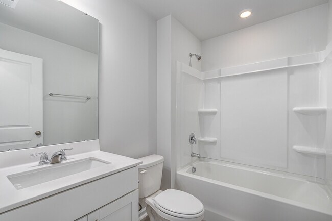 Building Photo - 2216 Terrawood Dr